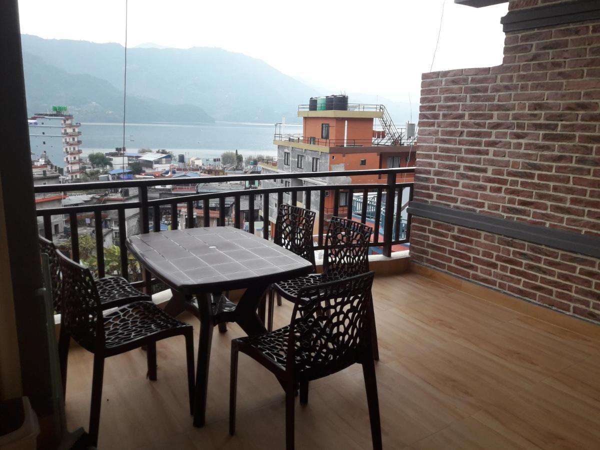 Beli Guest House Pokhara Exteriör bild