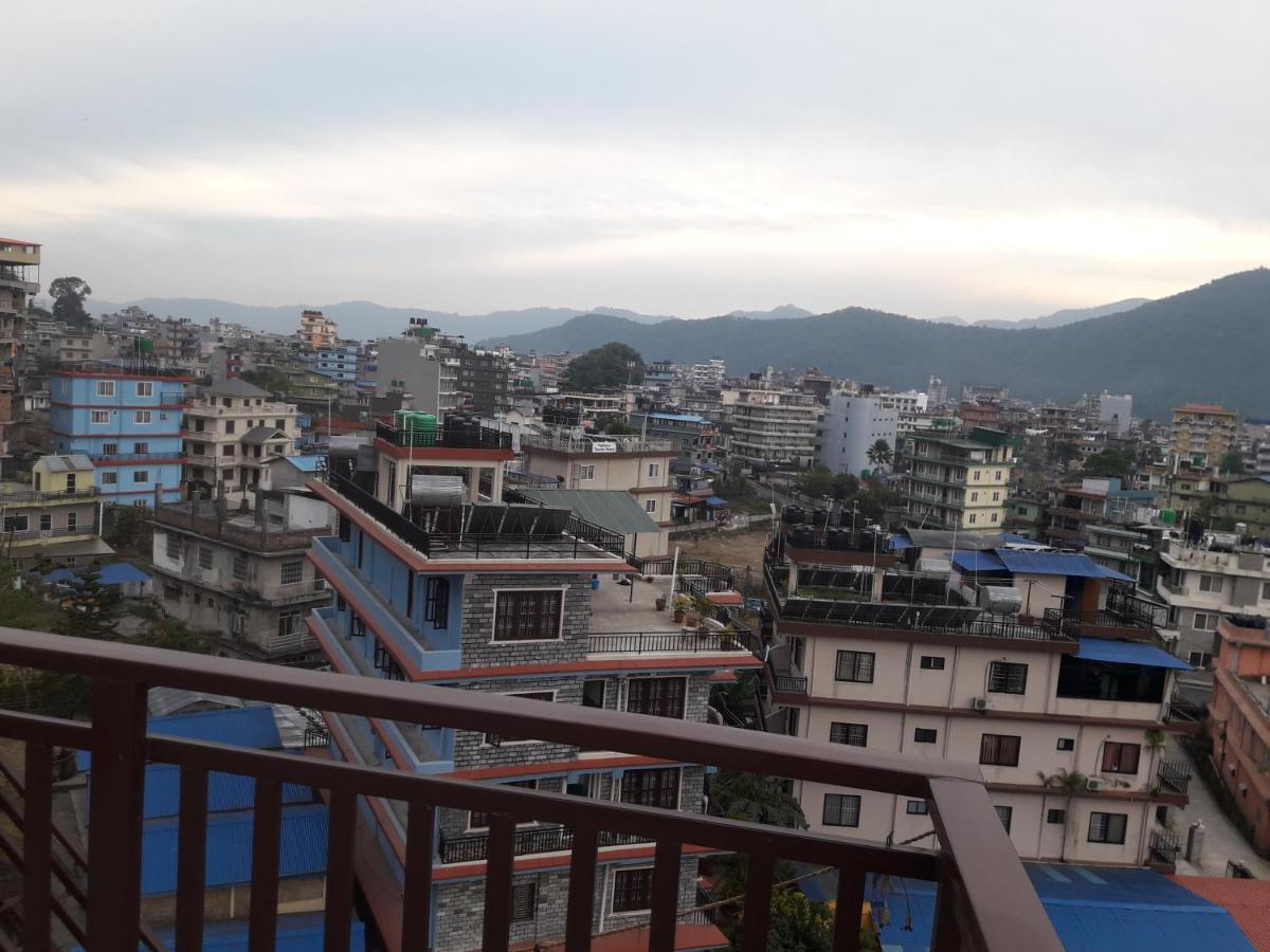 Beli Guest House Pokhara Exteriör bild