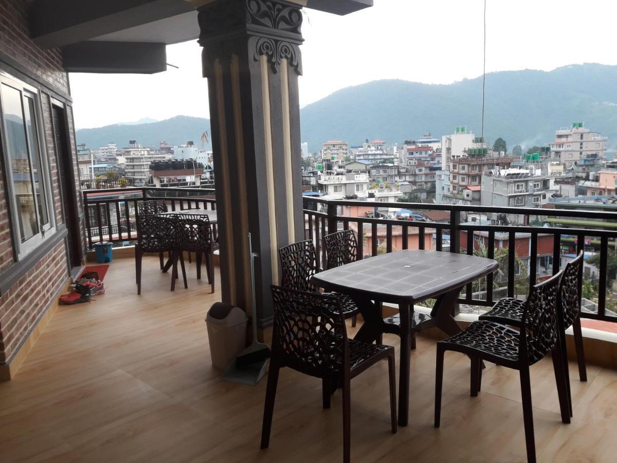 Beli Guest House Pokhara Exteriör bild
