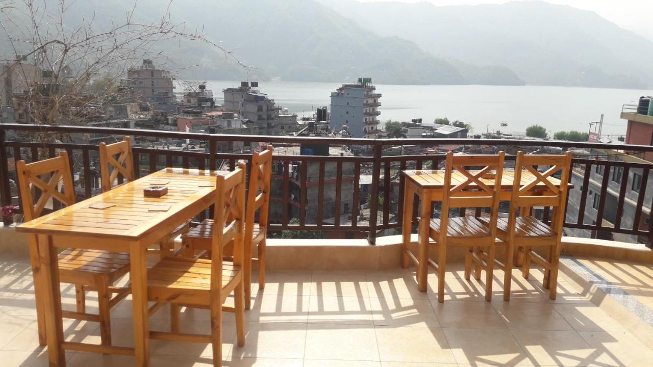 Beli Guest House Pokhara Exteriör bild