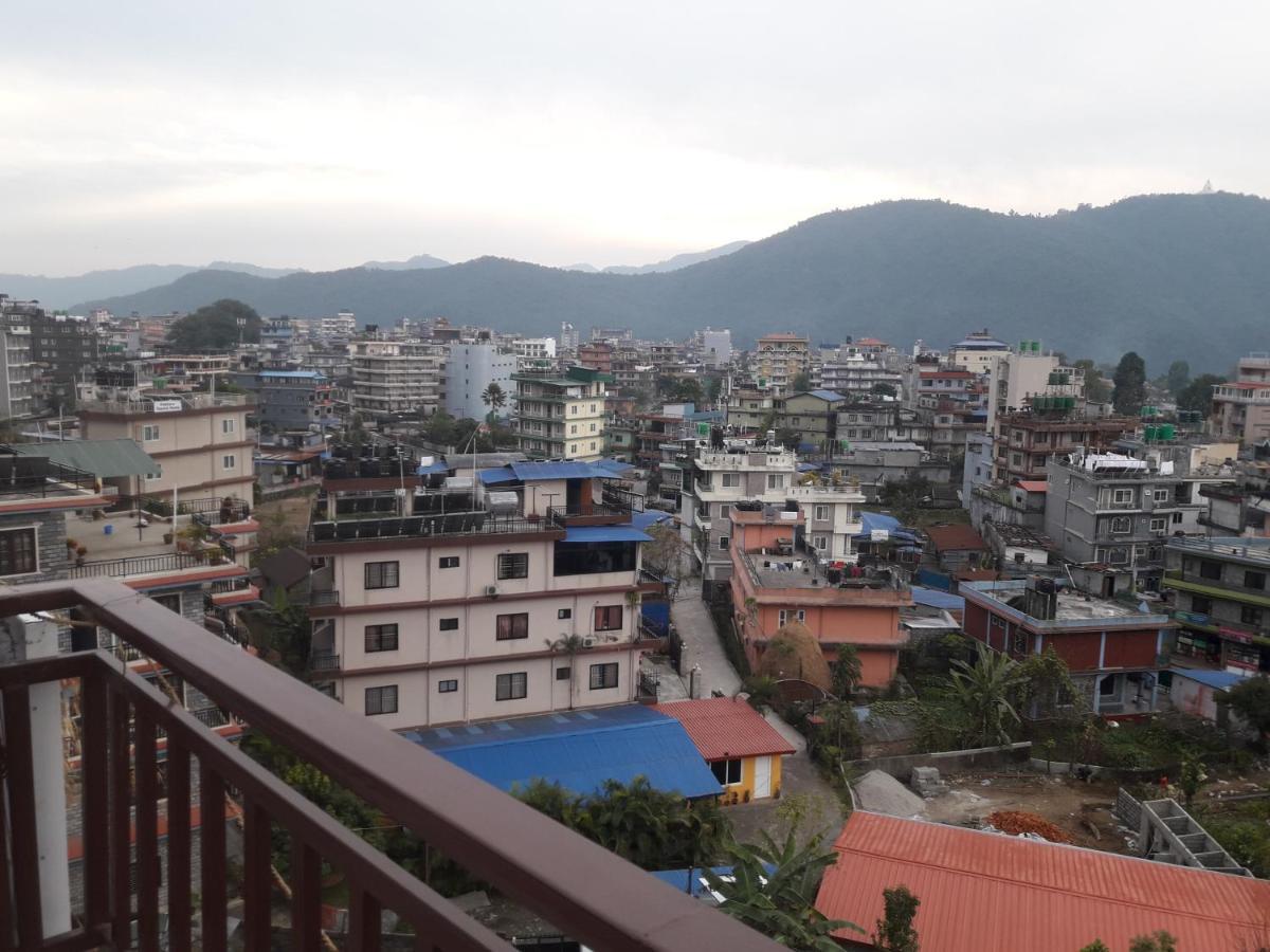 Beli Guest House Pokhara Exteriör bild