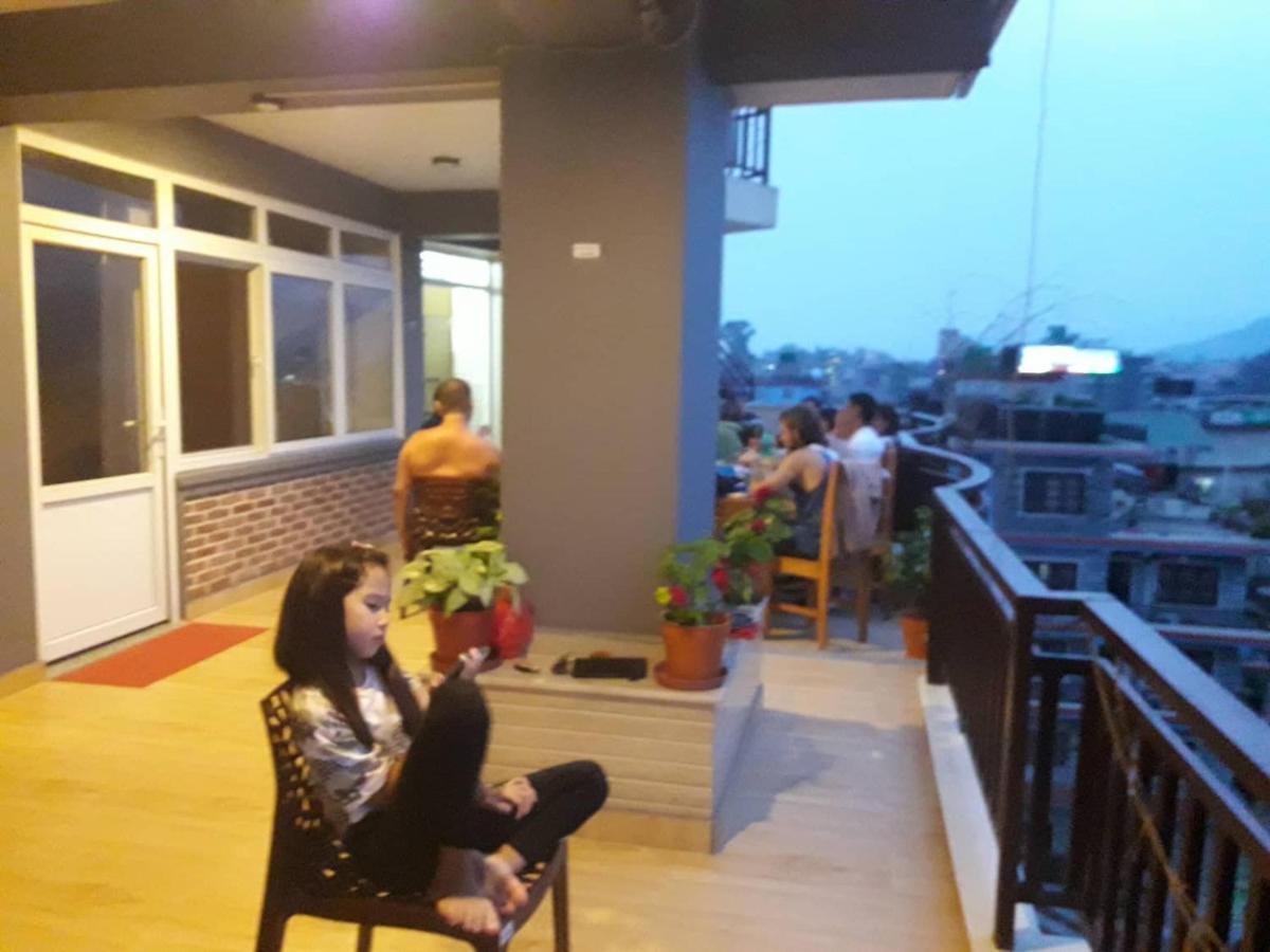 Beli Guest House Pokhara Exteriör bild