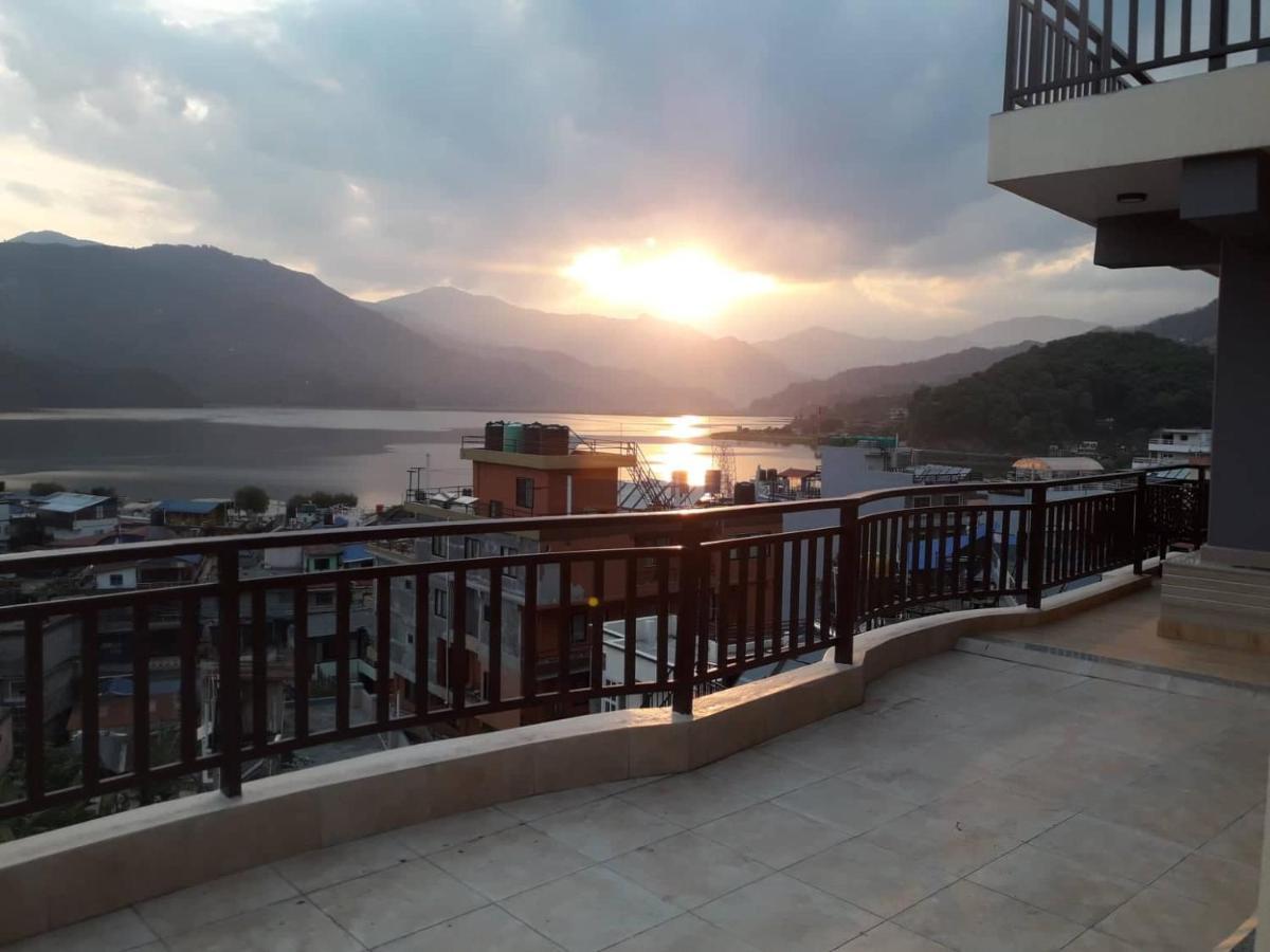 Beli Guest House Pokhara Exteriör bild