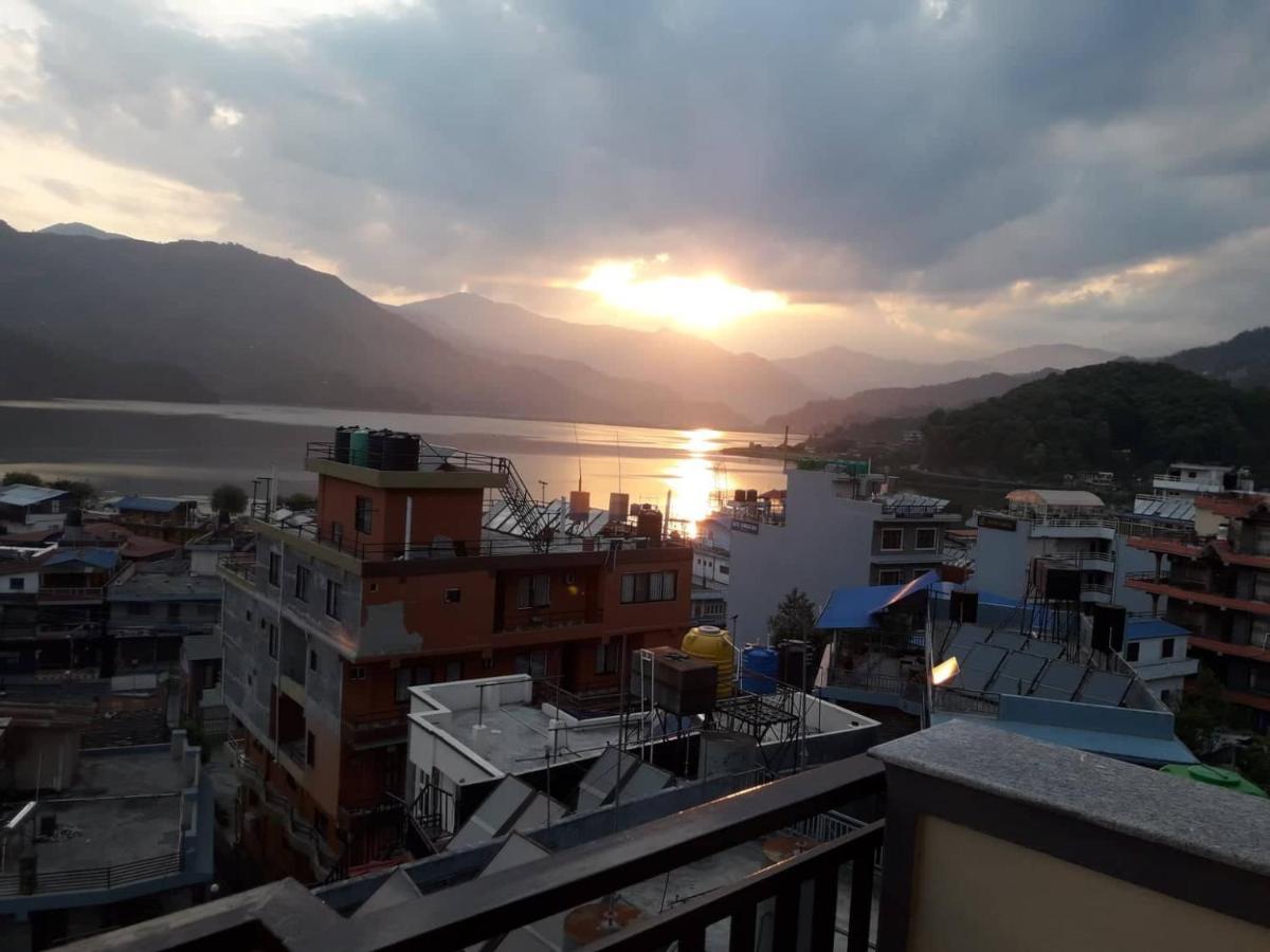 Beli Guest House Pokhara Exteriör bild