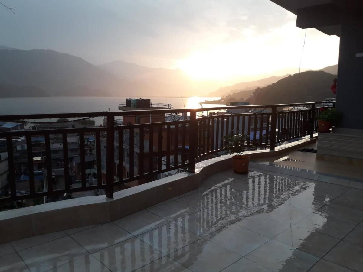 Beli Guest House Pokhara Exteriör bild