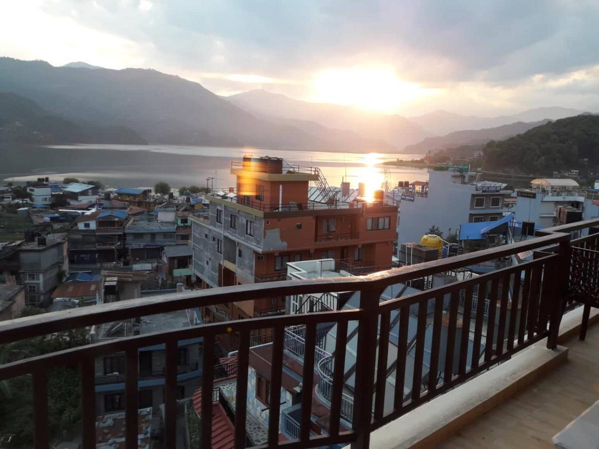 Beli Guest House Pokhara Exteriör bild