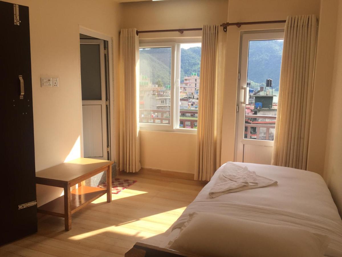 Beli Guest House Pokhara Exteriör bild