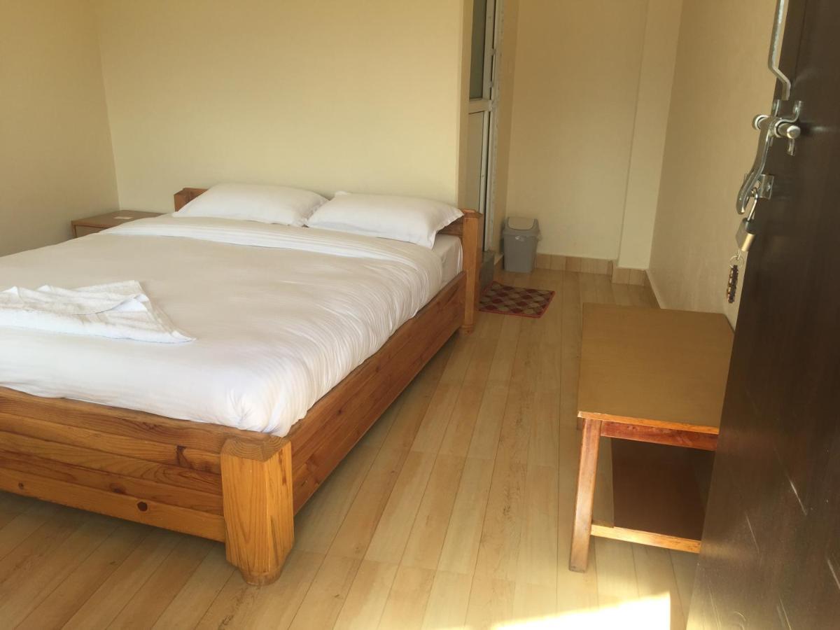 Beli Guest House Pokhara Exteriör bild