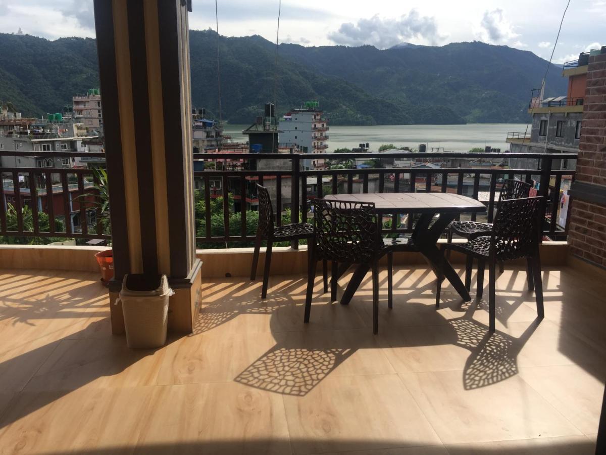 Beli Guest House Pokhara Exteriör bild