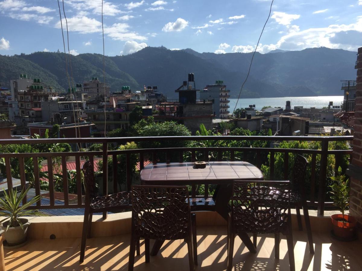 Beli Guest House Pokhara Exteriör bild